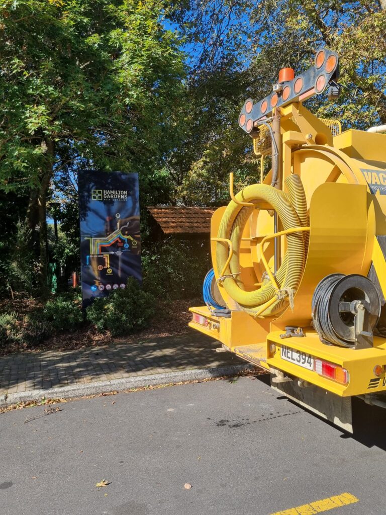 Hyper Vac Truck providing hydrovacing, hydro excavation, civil construction and dirt removal by Vac U Digga Christchurch Auckland Hamilton New Zealand