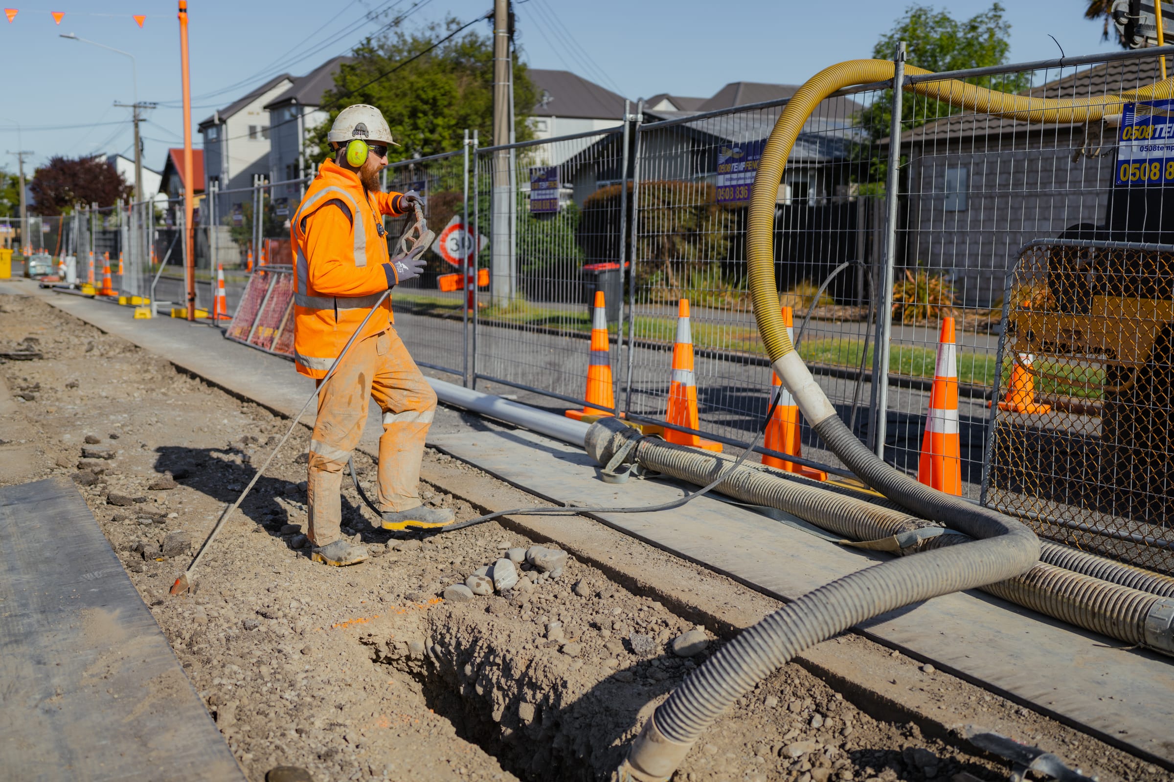 Air Excavation vs Hydro Excavation – Which One Should You Choose?